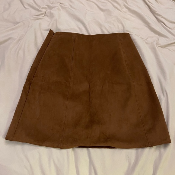 Babaton Suede Skirt 4 - Picture 2 of 4